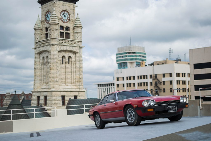 Illustration for article titled I bought a 40 year old Jaguar and drove it to Oklahoma!